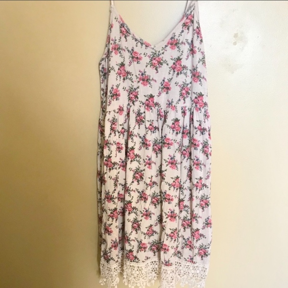 Floral Spagetti Strapped Dress size large